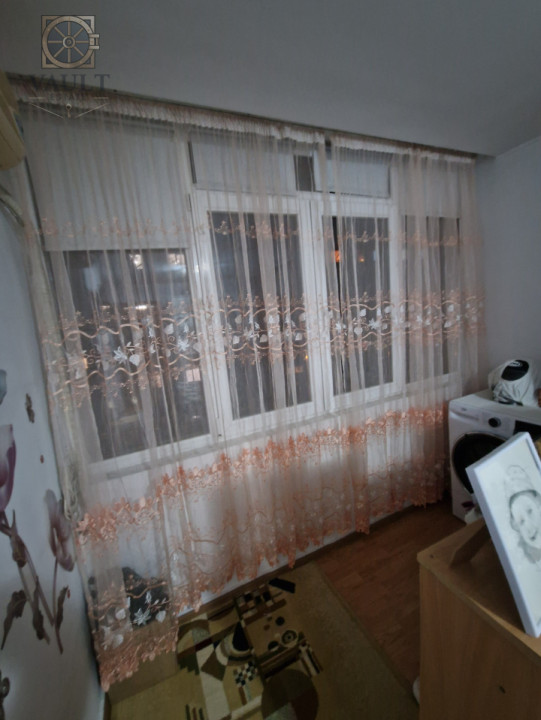 Apartament 3 camere - Centrala Proprie - Ozana