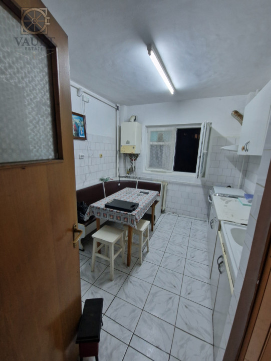 Apartament 3 camere - 5 minute de metrou/Centrala p.- 1 Decembrie 1918