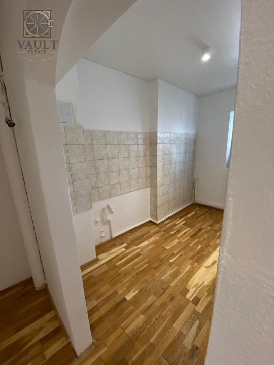 Apartament 2 camere - Semidecomadat / Langa Ateneul Roman