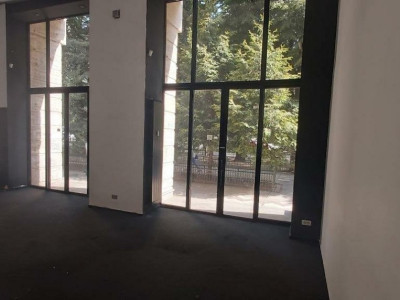 Spatiu Comercial -Stradal- 131 Mp Unirii Fantani