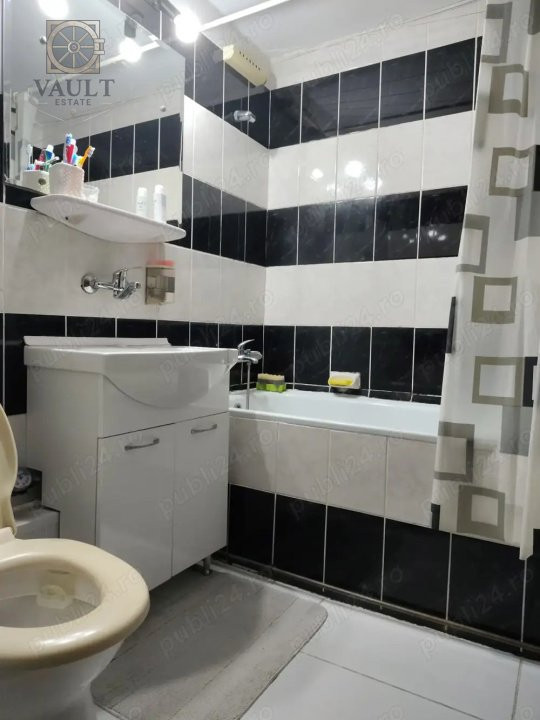 APARTAMENT 2 CAMERE-RAHOVA-BARCA-CENTRALA-DECOMANDAT