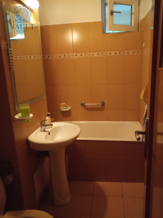 Apartament 2 camere- Teiul  Doamnei - Risc2 