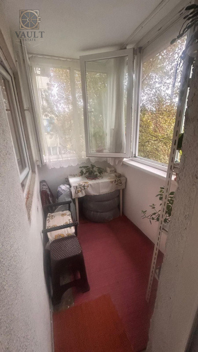 Apartament 3 camere - Decomandat -Colentina 