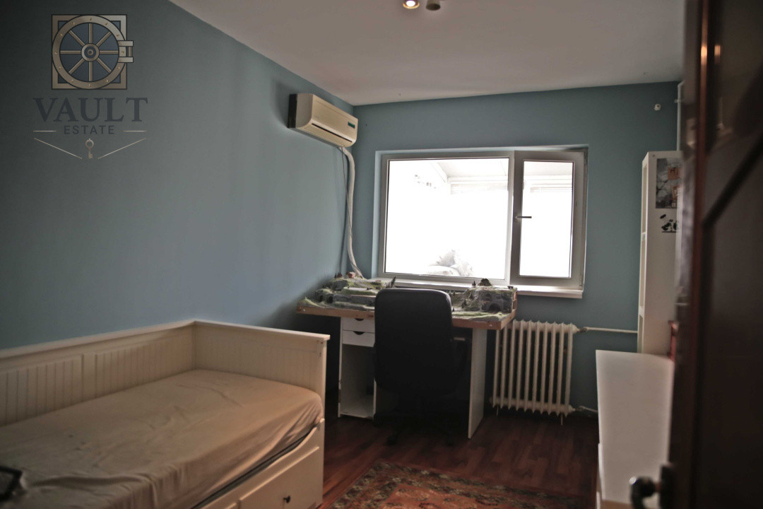 Apartament 4 camere - Decomandat -Obor 