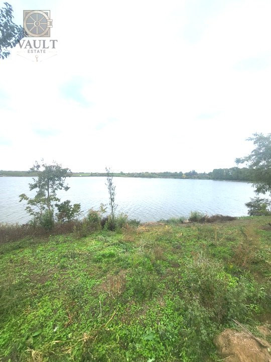 Teren Butimanu - 3700 mp-deschidere lac