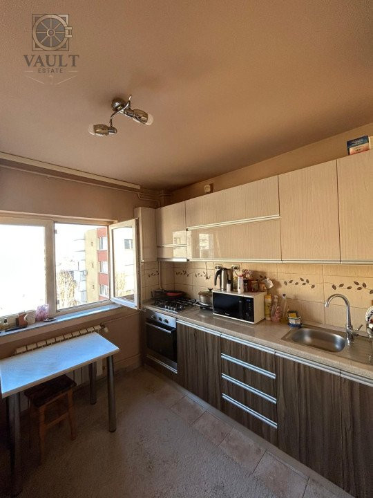 Apartament 2 camere-metrou Timpuri Noi