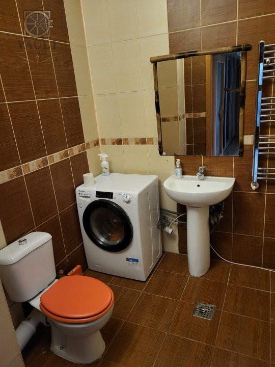 APARTAMENT 3 CAMERE-STRAULESTI