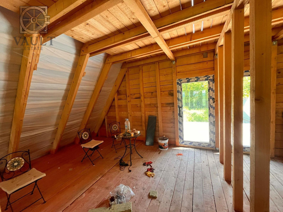 Casa individuala in Snagov, curte 900mp, la rosu 