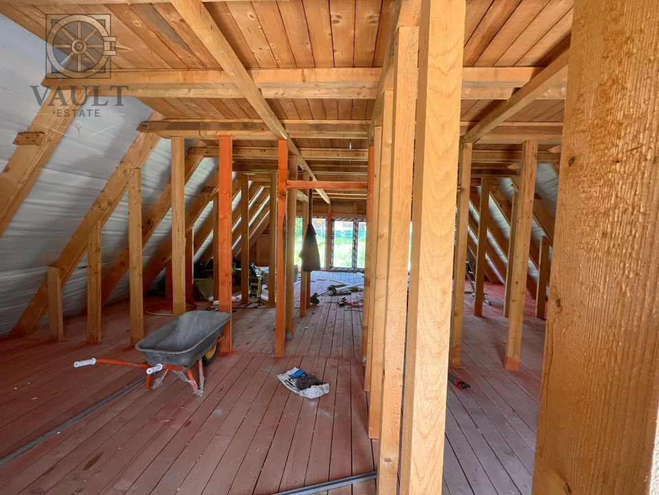 Casa individuala in Snagov, curte 900mp, la rosu 