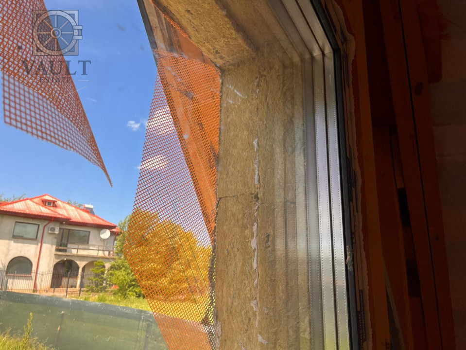 Casa individuala in Snagov, curte 900mp, la rosu 