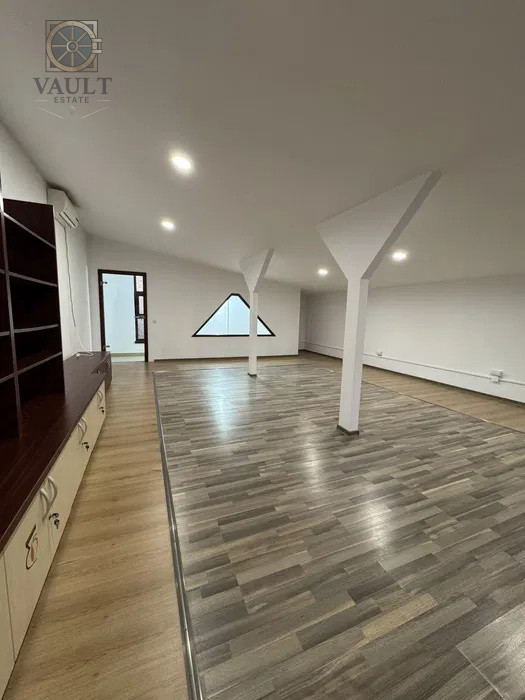 Spatiu Comercial - P+1 - Pretabil pentru orice tip de bussines - CLINCENI