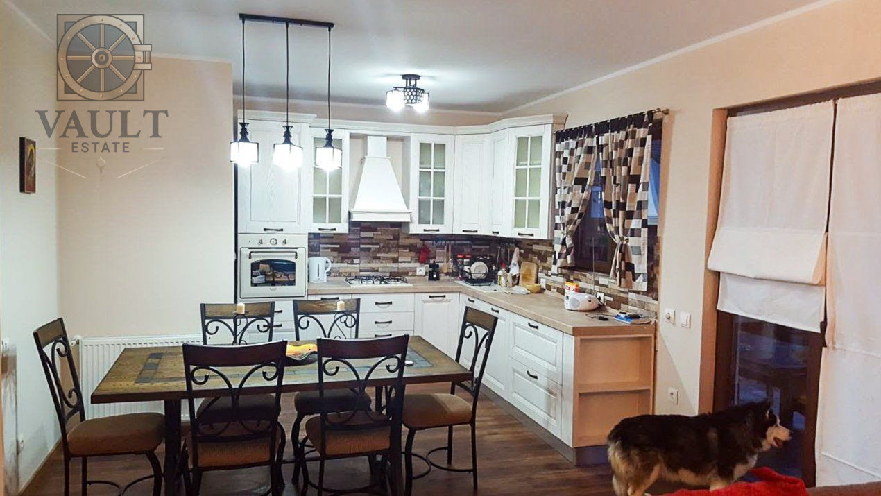 COD E4792 -  CASA 4 CAMERE - PARADISUL VERDE - APROAPE DE LAC