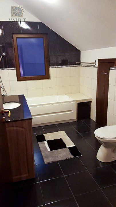 COD E4792 -  CASA 4 CAMERE - PARADISUL VERDE - APROAPE DE LAC