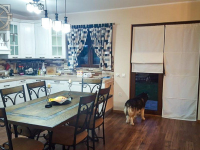 COD E4792 -  CASA 4 CAMERE - PARADISUL VERDE - APROAPE DE LAC