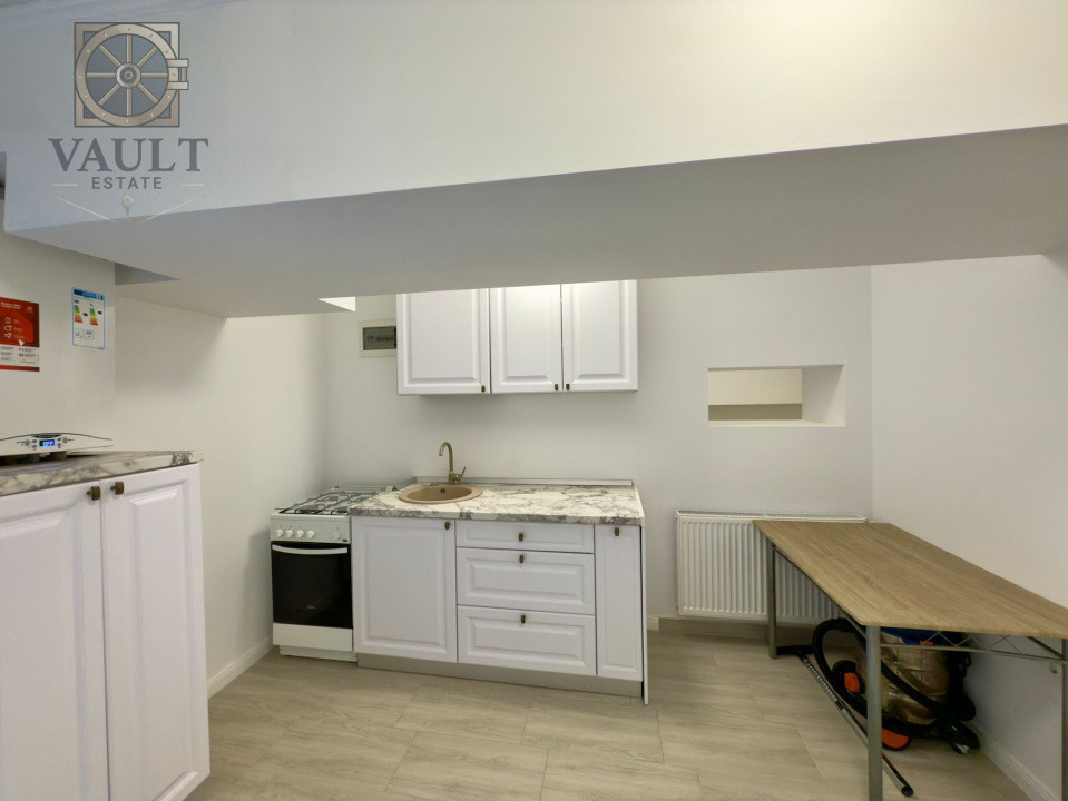 Garsoniera - zona Moșilor