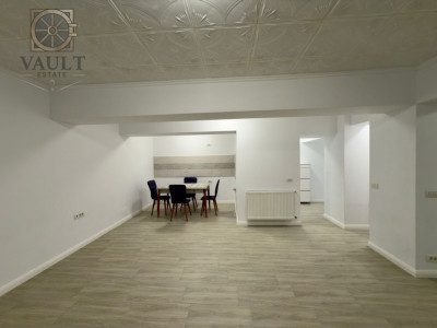 Garsoniera - zona Moșilor