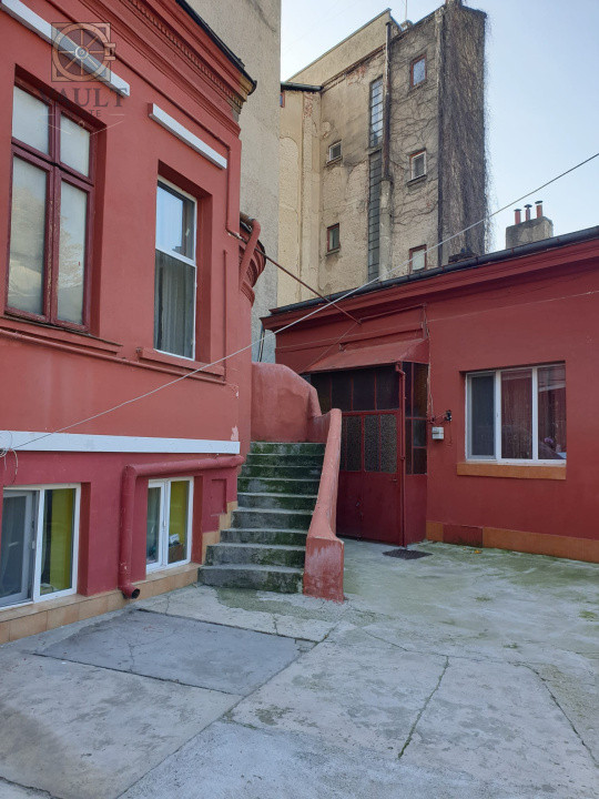 Apartament 3 camere - 10 minute de Universitate - Mosilor