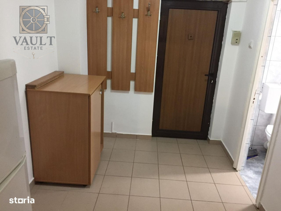 Garsoniera - 8 minute de Metrou - Costin Georgian