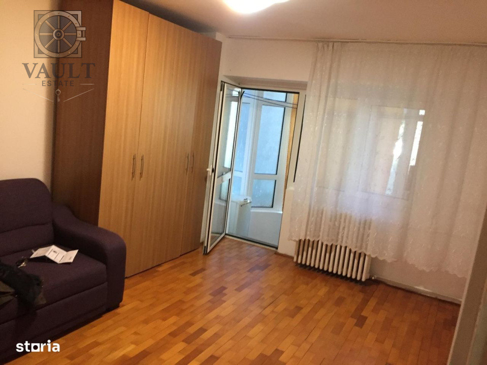 Garsoniera - 8 minute de Metrou - Costin Georgian