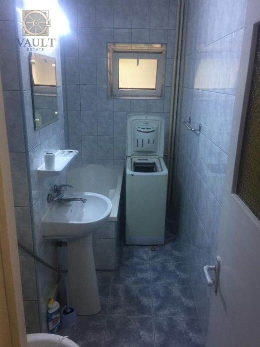 Garsoniera - 8 minute de Metrou - Costin Georgian