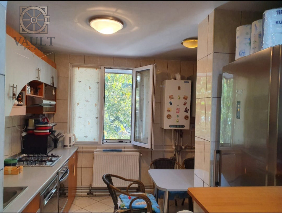 Apartament 3 camere - 10 minute de metrou - Trapezului