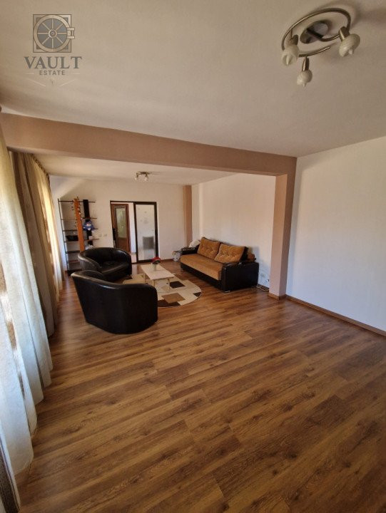 Casa cu 5 camere - Alexandriei