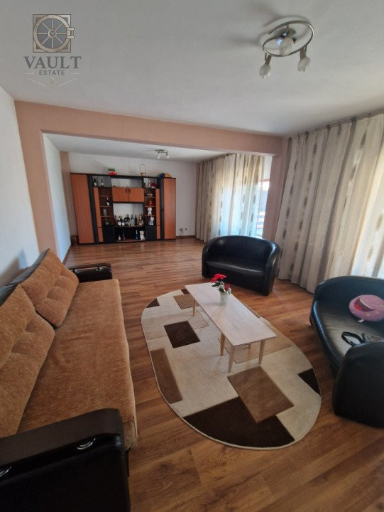 Casa cu 5 camere - Alexandriei