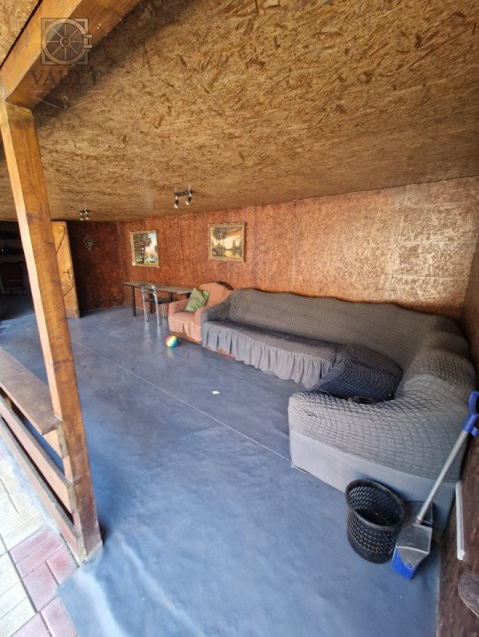 Casa cu 5 camere - Alexandriei