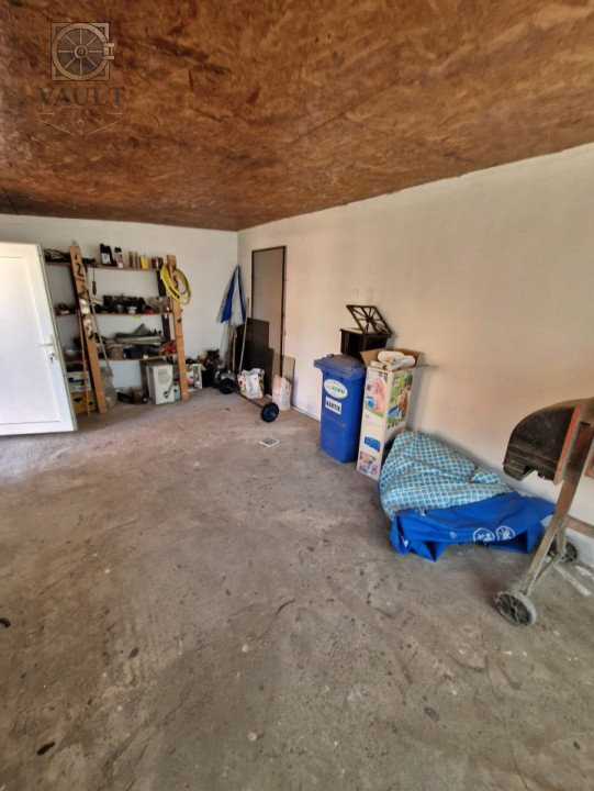 Casa cu 5 camere - Alexandriei