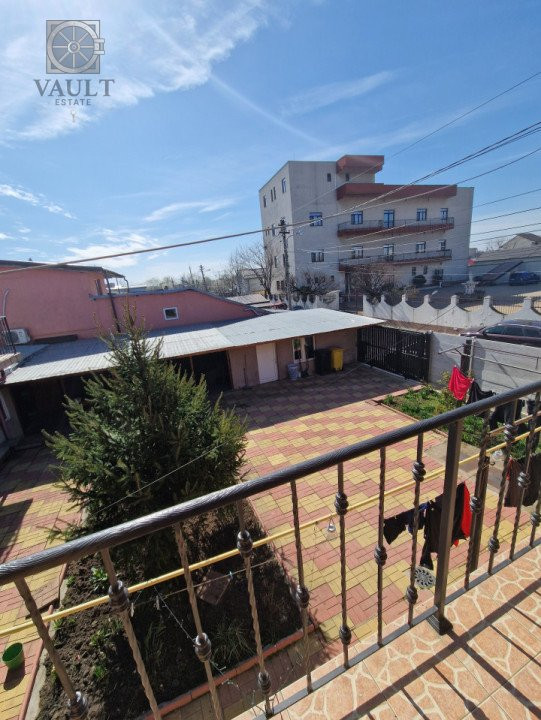 Casa cu 5 camere - Alexandriei