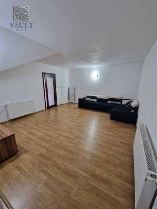 Casa cu 5 camere - Alexandriei