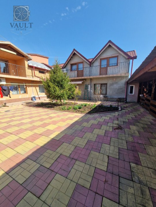 Casa cu 5 camere - Alexandriei