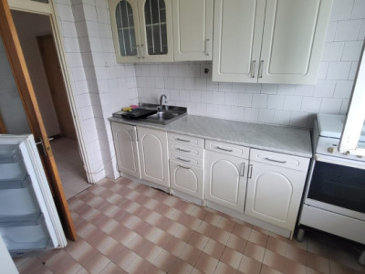 APARTAMENT 3 CAMERE-TRAFIC GREU-ELECTROMAGNETICA-TUTUNARI-DECOMANDAT