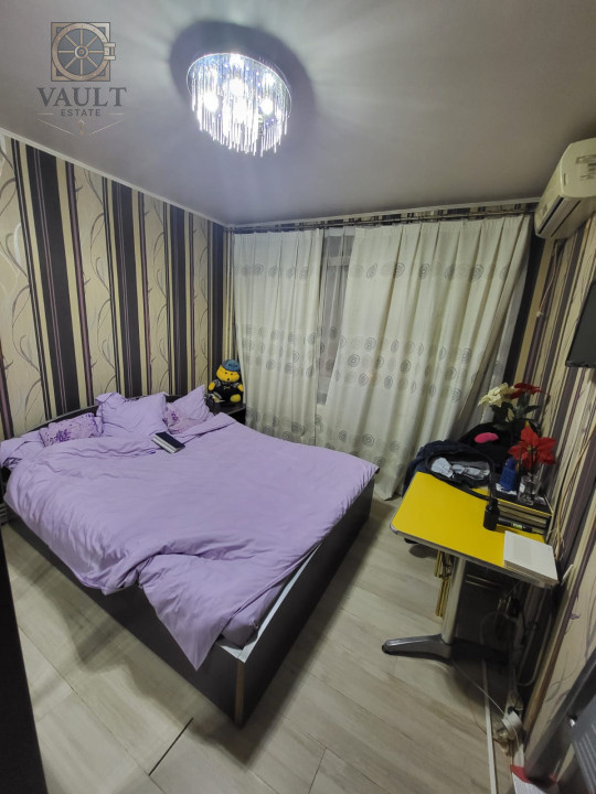 APARTAMENT 3 CAMERE-RAHOVA-BUZOENI-CENTRALA-ETAJ 1-DECOMANDAT-CENTRALA