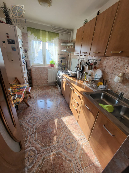 APARTAMENT 3 CAMERE-UNIRII-MAGAZINUL UNIREA-2 BAI-2 BALCOANE