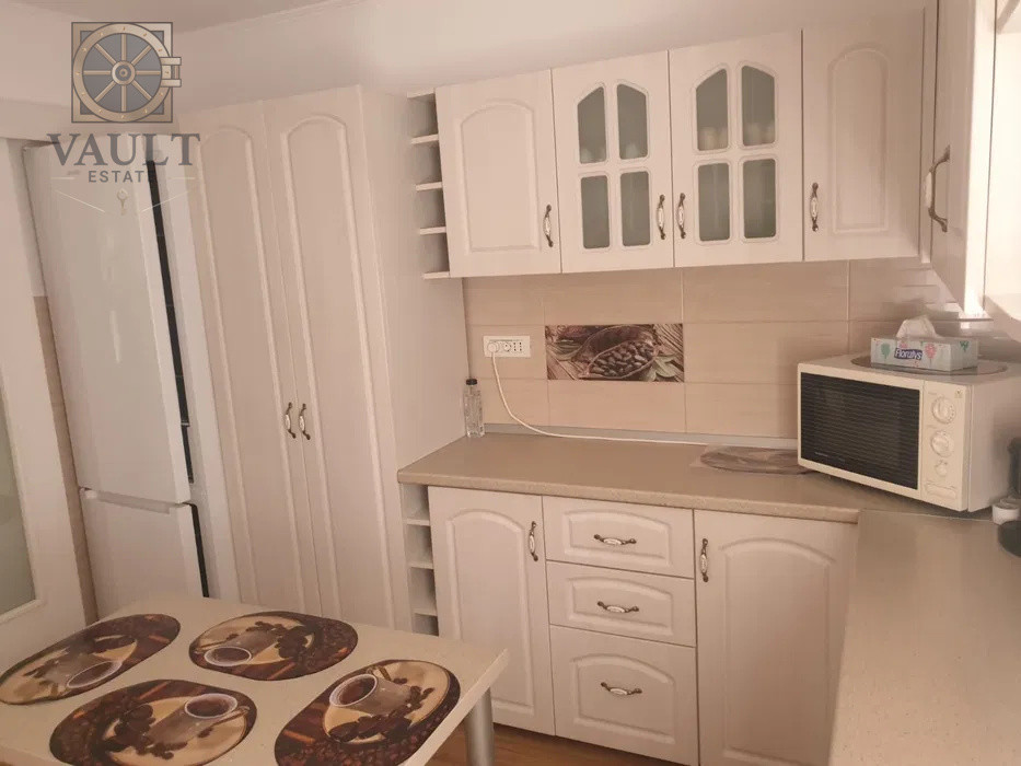 APARTAMENT 4 CAMERE-VITAN MALL-DECOMANDAT-2 BAI-2 BALCOANE