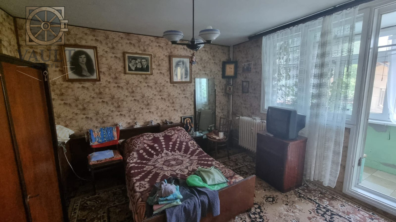 APARTAMENT 4 CAMERE-BULEVARDUL BRANCOVEANU-DECOMANDAT-2 BAI-REABILITAT