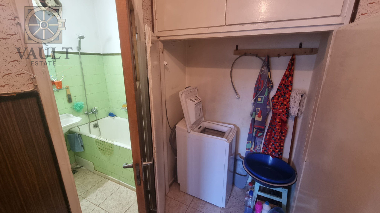 APARTAMENT 4 CAMERE-BULEVARDUL BRANCOVEANU-DECOMANDAT-2 BAI-REABILITAT