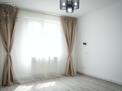 APARTAMENT 3 CAMERE-TRAFIC GREU-NASAUD-CENTRALA-DECOMANDAT