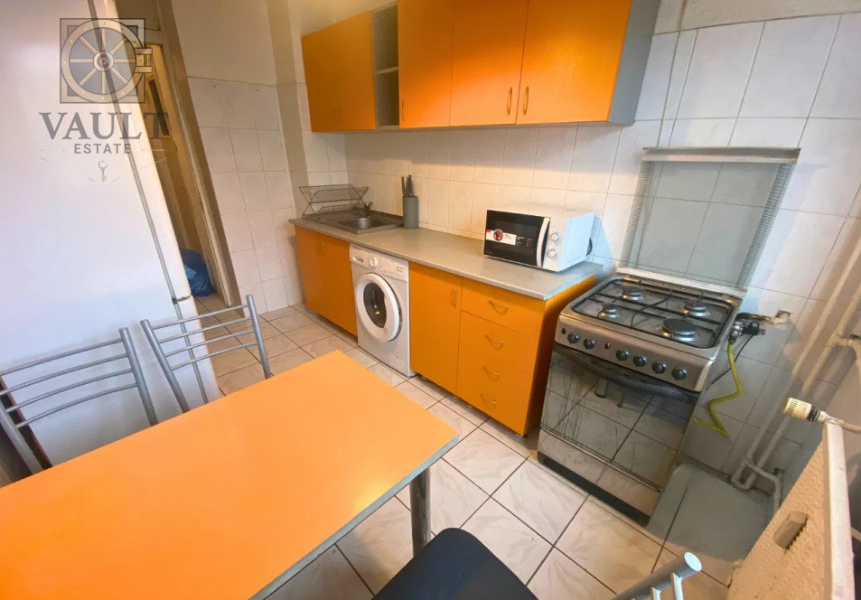 APARTAMENT 3 CAMERE-GHENCEA-2 BAI-SEMIDECOMANDAT